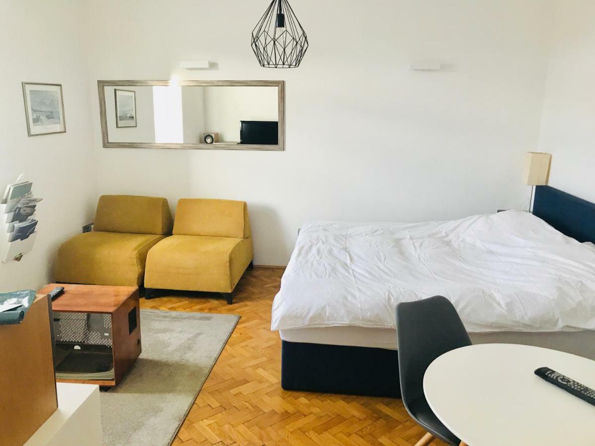 Modern Studio In The Heart Of The City ماريبور المظهر الخارجي الصورة